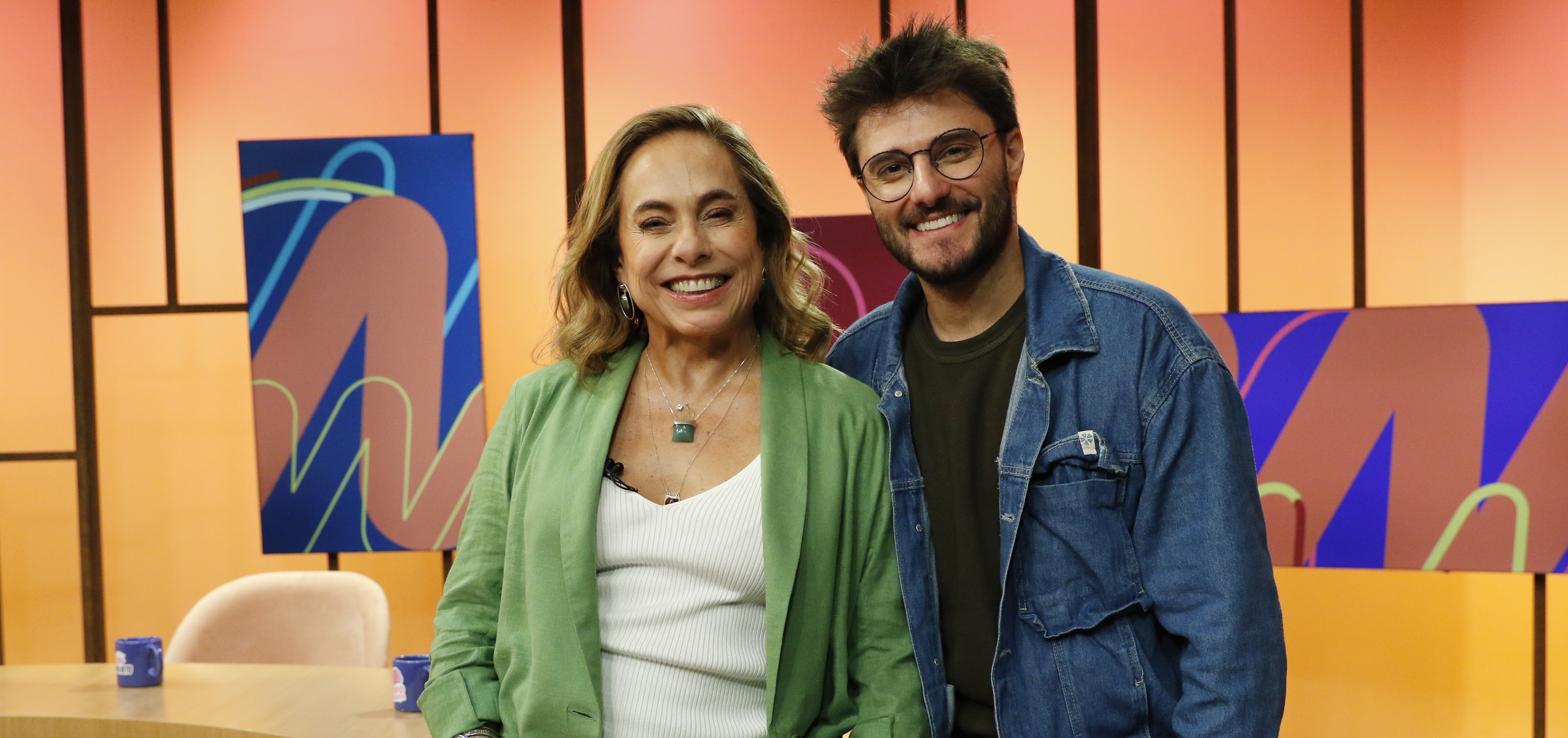 Hugo Bonemer estreia como debatedor do Sem Censura, na TV Brasil