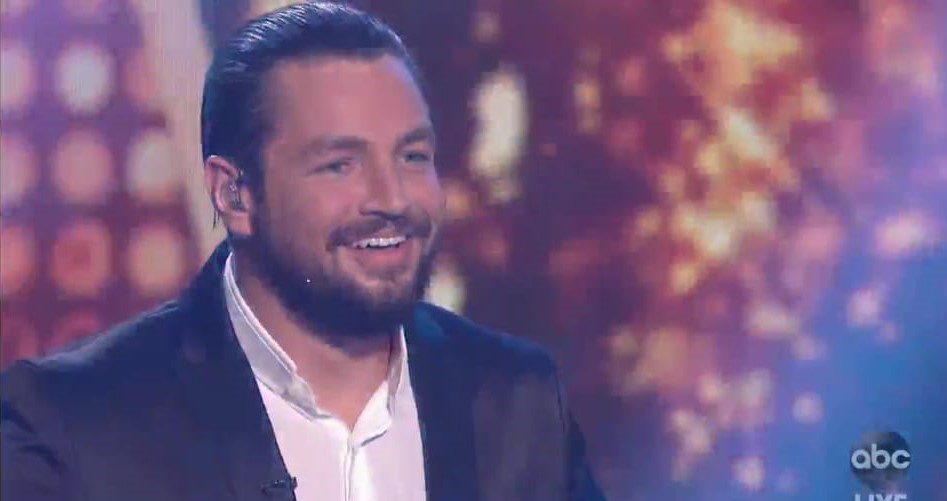 Sem glamour, Chayce Beckham vence a 19ª temporada do American Idol