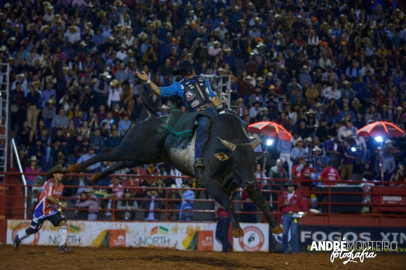 Festa do Peão de Barretos transmite rodeio 24 horas no YouTube em parceria com a Brasil Rural TV