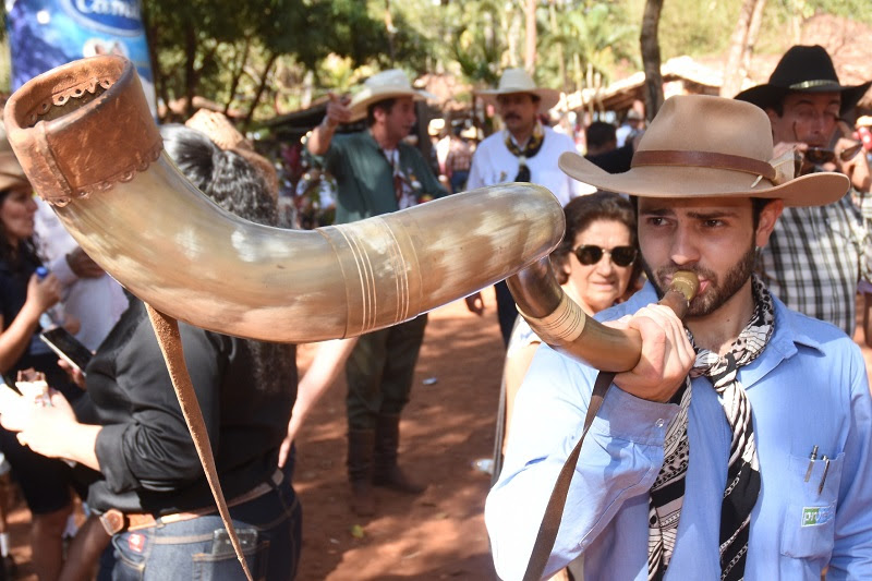 Cultura da raiz sertaneja permanece viva na Festa do Peão de Barretos