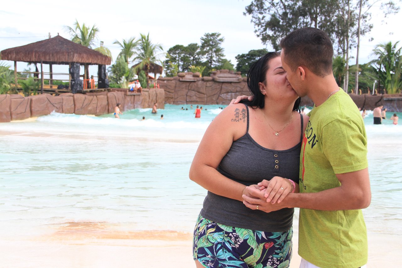 Pedido de casamento surpreende todo mundo em thermas de Barretos