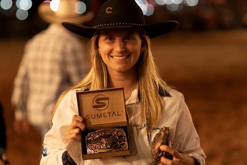 Competidora de Araraquara é campeã dos Três Tambores no Ribeirão Rodeo Music