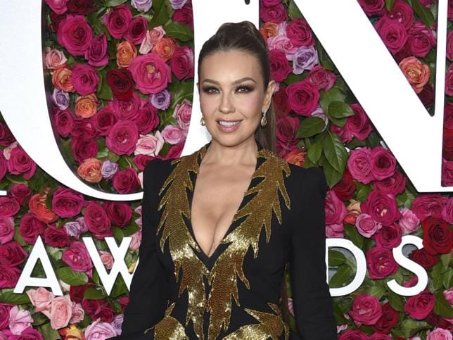 Thalía anuncia que em breve voltará a atuar