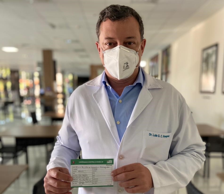Equipe do IRCAD, filial do Hospital de Amor, começa a ser vacinada contra a Covid-19